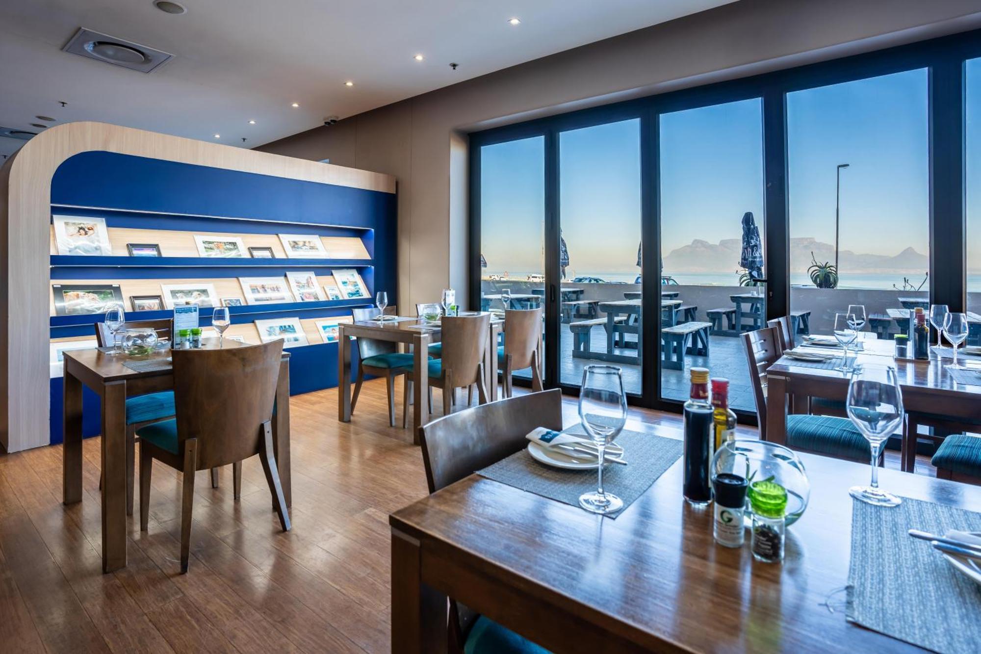 Blaauwberg Beach Hotel Bloubergstrand Luaran gambar