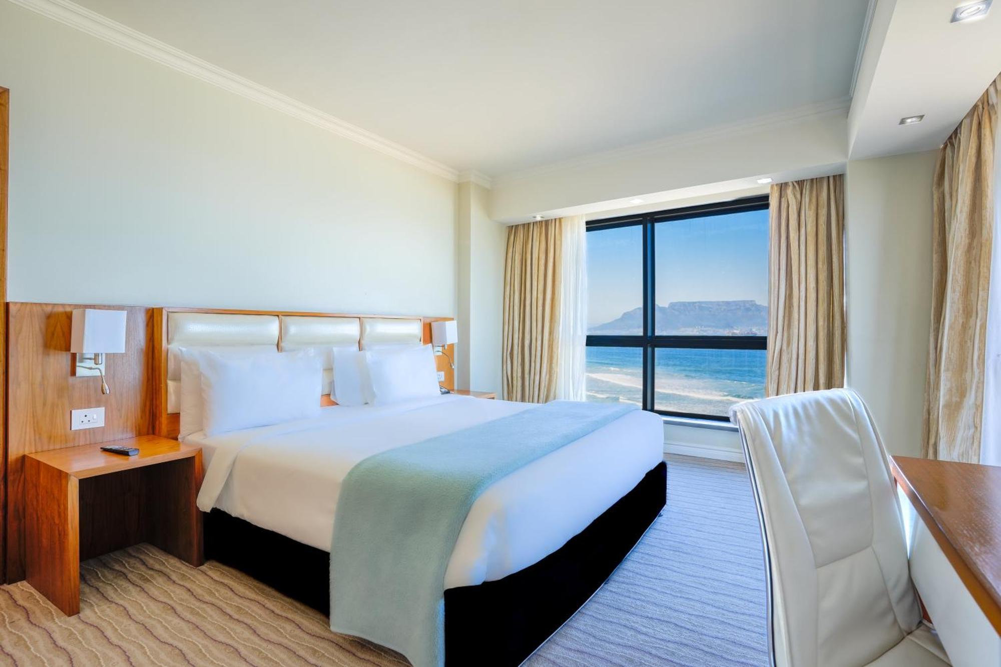 Blaauwberg Beach Hotel Bloubergstrand Luaran gambar