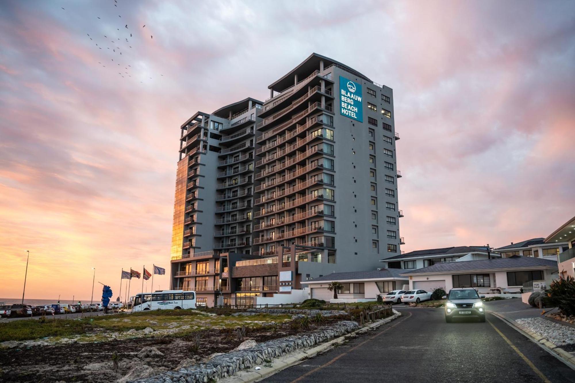 Blaauwberg Beach Hotel Bloubergstrand Luaran gambar
