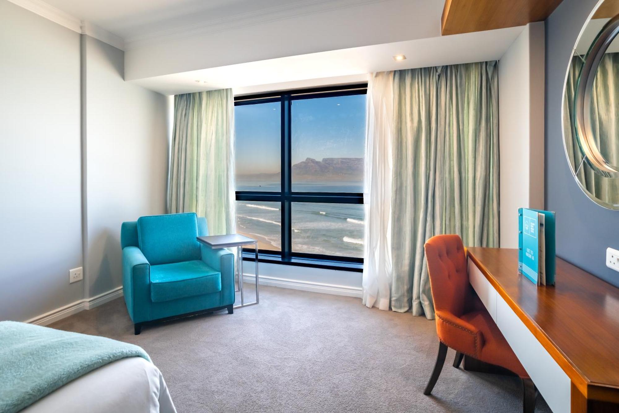Blaauwberg Beach Hotel Bloubergstrand Luaran gambar